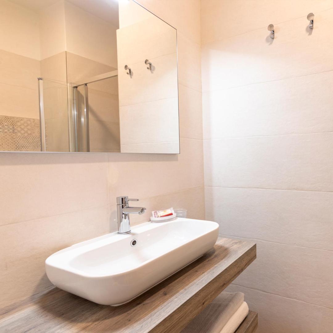 Hotel Paolina ลิโดดิเยโซโล ภายนอก รูปภาพ